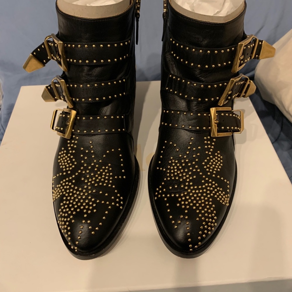 Chloe Susanna Short Black Boot Gold Studs Size 38